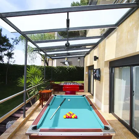 New Play Villa